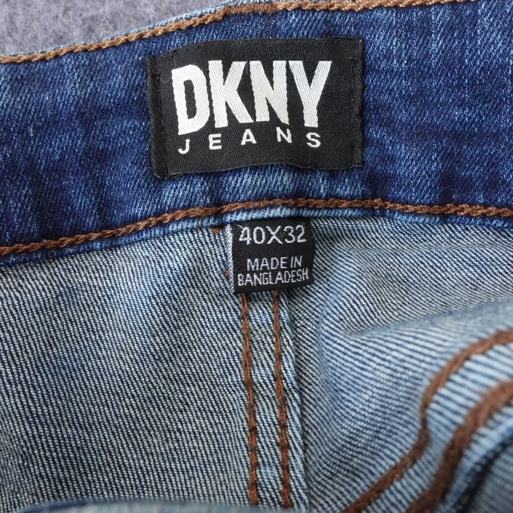 DKNY Jeans‎ Duane Straight Fit Mens 40x32 Medium Wash Blue Stretch Denim 2057